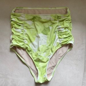 Kortni Jeane Ruched Bottoms